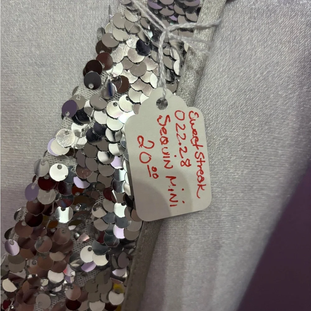 One Shoulder Sequin Clubbing Dress - Picture 5 of 5